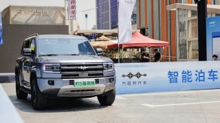 比亚迪方程豹区域上市两款新车型，智驾与无人机技术引领市场新风向