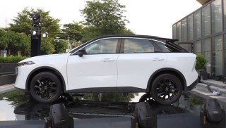 东风日产启辰全新紧凑级SUV“大V”亮相，主打年轻化运动风格