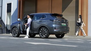 长安汽车第三代CS55PLUS PHEV上市：长续航超值国民SUV，购车优惠多