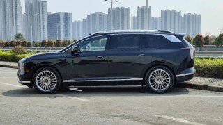 2025年国内6座7座SUV昊铂HL试驾体验，纯电动增程式车型实力解析