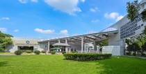 外交部发言人就德国大众和上汽集团出售新疆合资企业及新疆问题发表评论