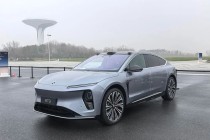 蔚来ET9：国产豪车中的技术实力派，驾乘体验颠覆同级豪车型