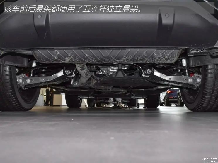奥迪Q5L Sportback：轿跑SUV新选择，外观时尚动力强劲  第21张