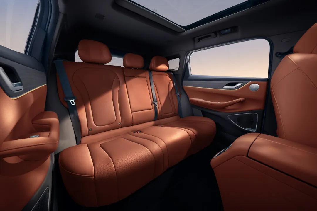 星途ET5亮相珠海：中型新能源SUV，聚焦智能驾驶与空间舒适  第7张