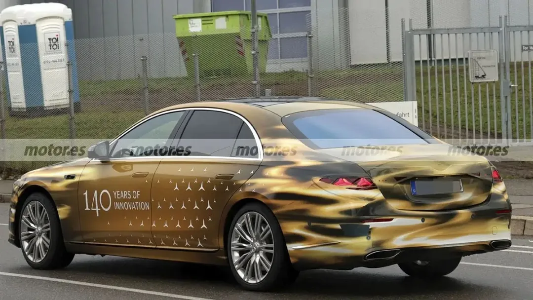 新款奔驰S级内外大升级！多款新车盘点，红旗HS6 PHEV气场全开  第18张