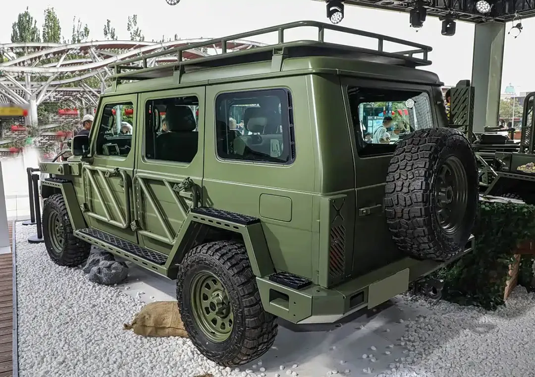 新款奔驰S级内外大升级！多款新车盘点，红旗HS6 PHEV气场全开  第16张