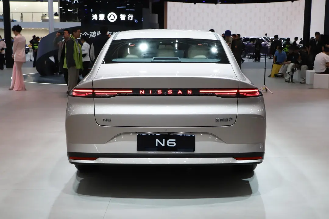 惊爆价来袭!日产N6正式上市,抢购只需9.19万元! 第8张 惊爆价来袭!日产N6正式上市,抢购只需9.19万元! 第8张