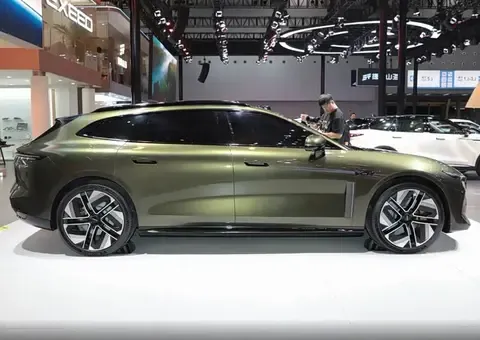 2025年值得期待的3款旅行车：捷尼赛思G90 Wingback、奇瑞星途ES7 GT、阿维塔06 Shooting Brake对比解析  第5张